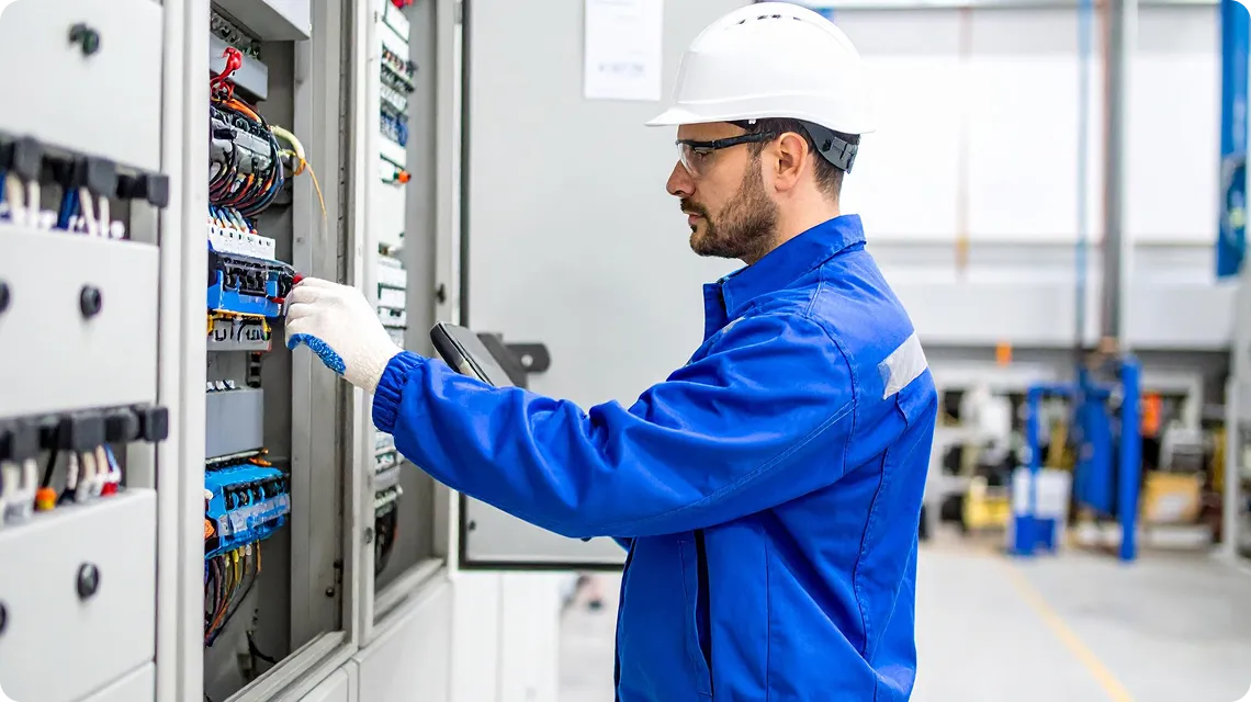 Advanced Engineering and Custom Design-con