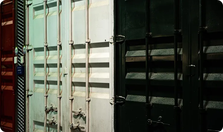 Heavy-duty enclosure